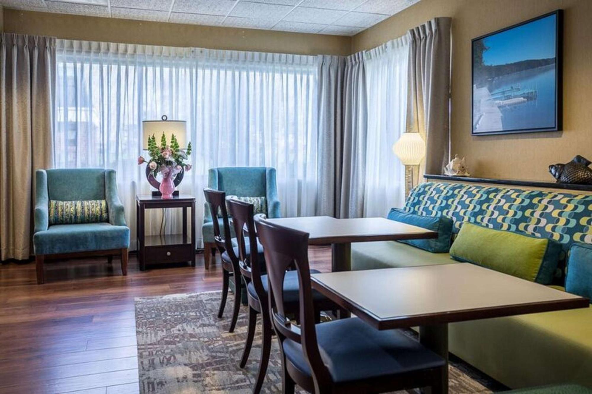 Hampton Inn Somerset Kültér fotó